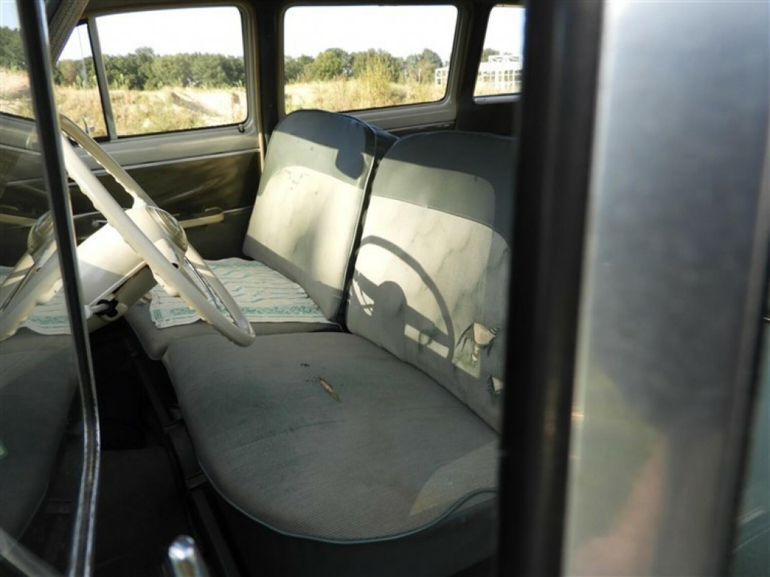 Peugeot-403-10